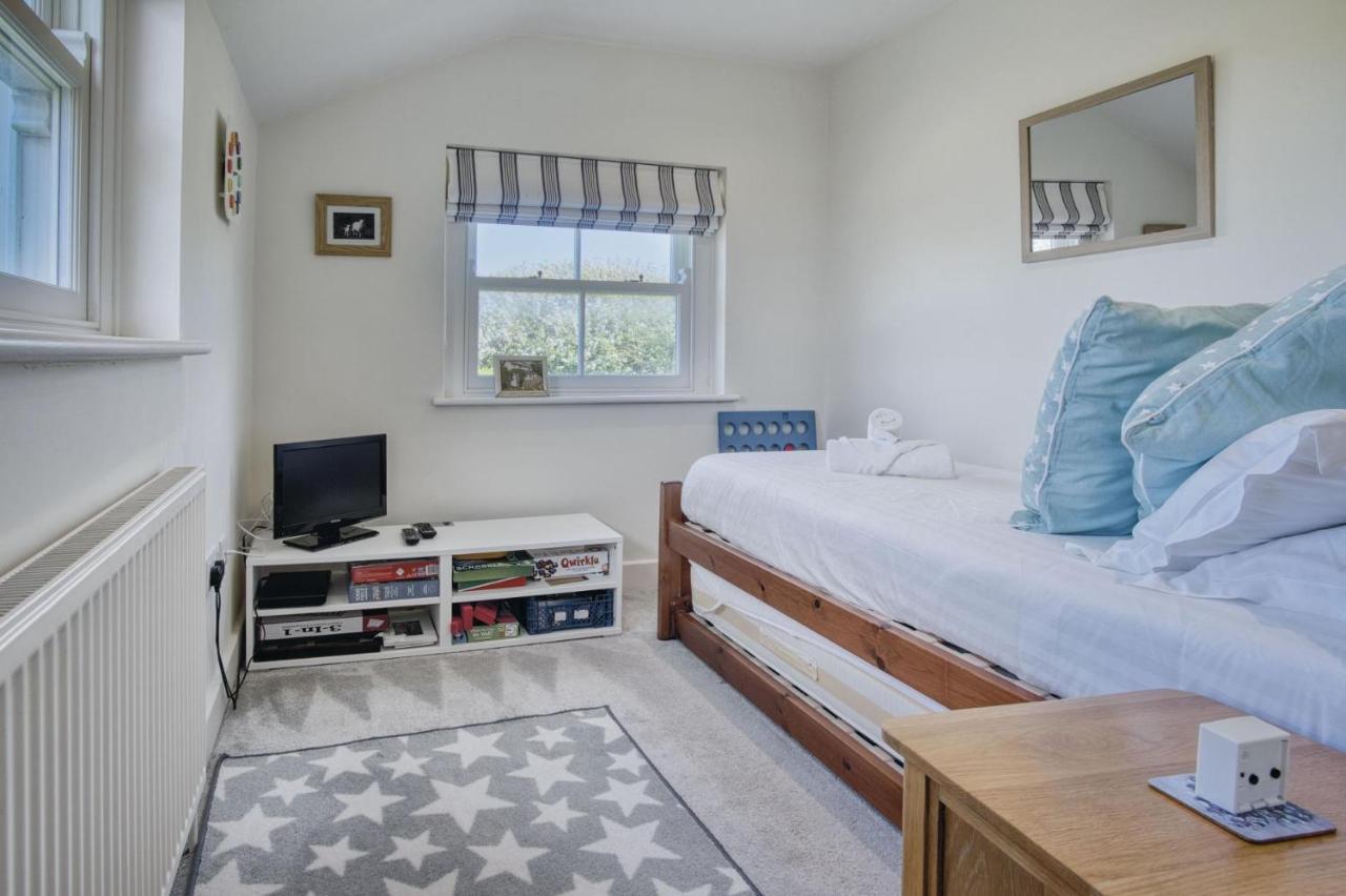Dollars Cottage - 4 Bedroom Cottage - Llangynydd Exterior foto