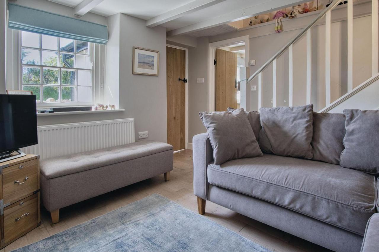 Dollars Cottage - 4 Bedroom Cottage - Llangynydd Exterior foto