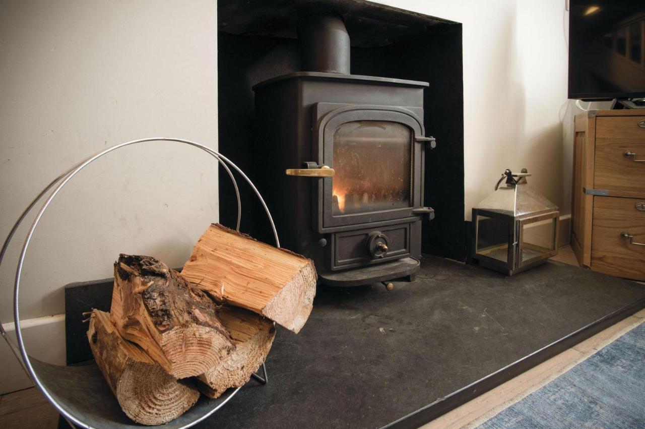 Dollars Cottage - 4 Bedroom Cottage - Llangynydd Exterior foto
