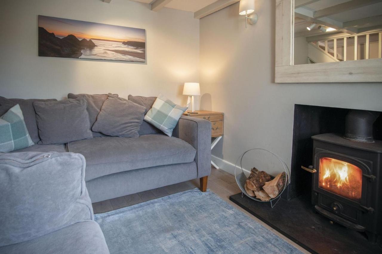 Dollars Cottage - 4 Bedroom Cottage - Llangynydd Exterior foto