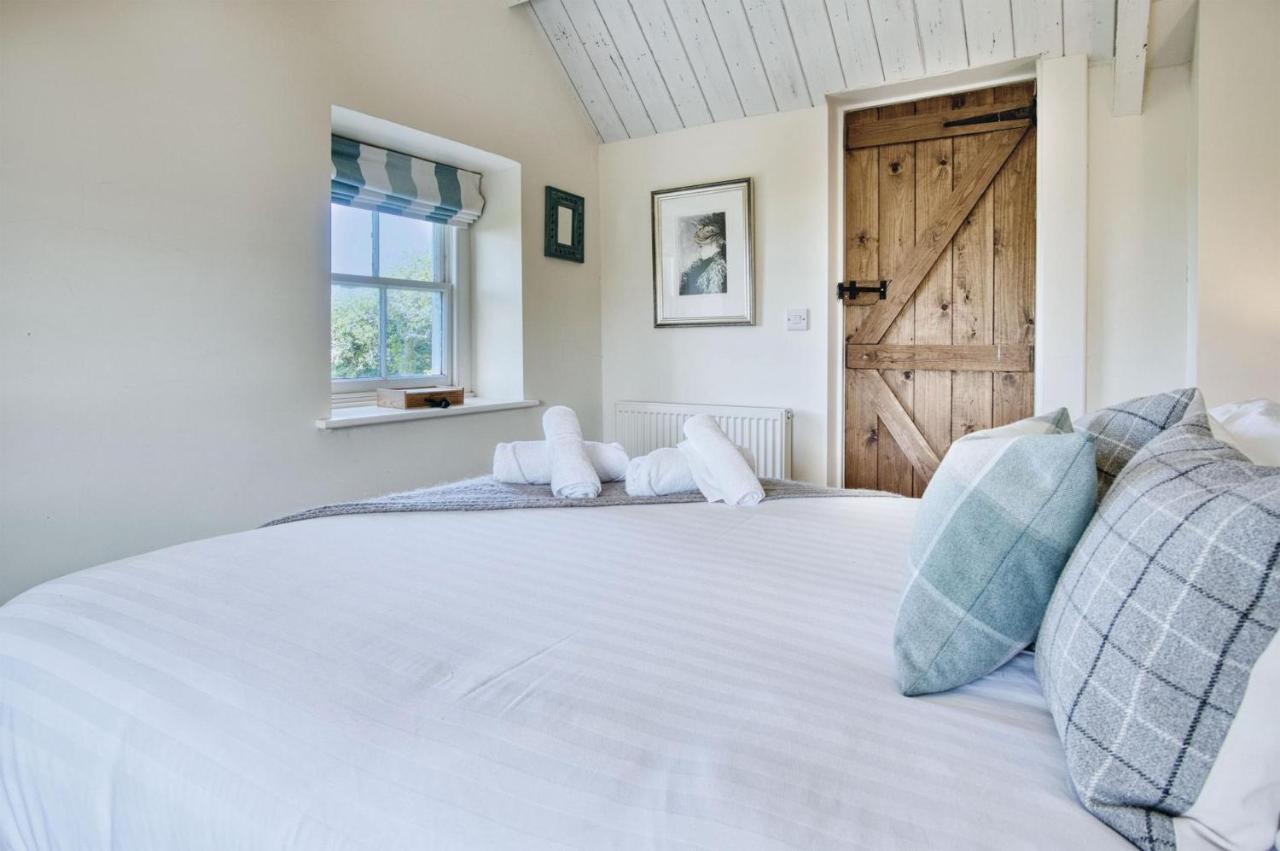 Dollars Cottage - 4 Bedroom Cottage - Llangynydd Exterior foto
